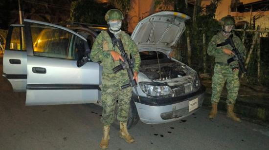 Militares encontraron dos coches bomba en Quevedo, el 29 de enero de 2024.