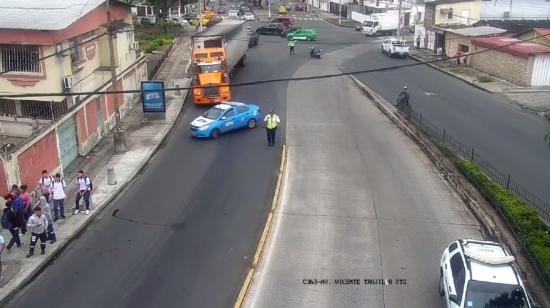 Un tramo de la avenida Domingo Comín, en el sur de Guayaquil, fue cerrado, debido a un operativo policial, el 2 de febrero de 2024.