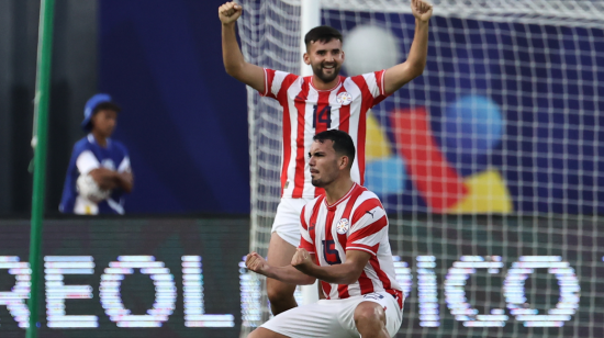 Los jugadores de Paraguay festejan un gol ante Brasil en el Preolímpico, el 5 de febrero de 2024.