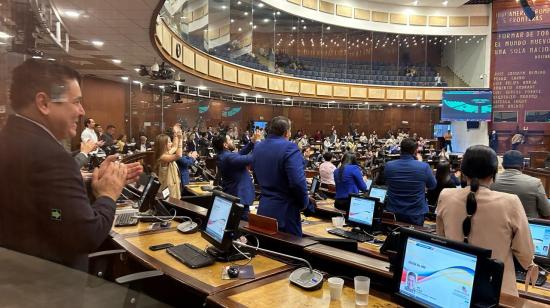 Al final de la votación hubo algarabía en las distintas bancadas por la aprobación de las reformas.