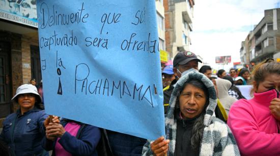 Indígenas de Cotopaxi marcharon contra la inseguridad y el alza del IVA. Latacunga, 9 de febrero de 2024