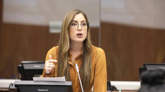 La legisladora, Lucía Jaramillo, en el Pleno de la Asamblea. Quito, 9 de febrero de 2024