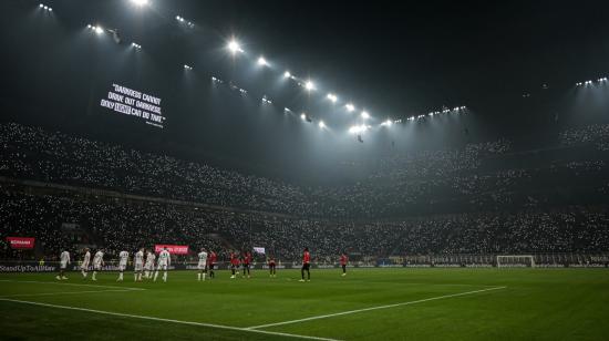 AC Milan disputa un partido ante Bologna, en el estadio San Siro, el pasado 27 de enero de 2024.