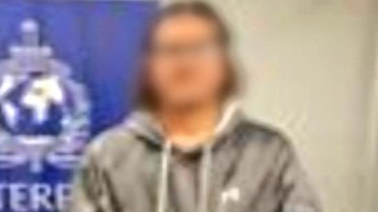 Jhony B., acusado de violación, fue extraditado desde Estados Unidos a Ecuador.