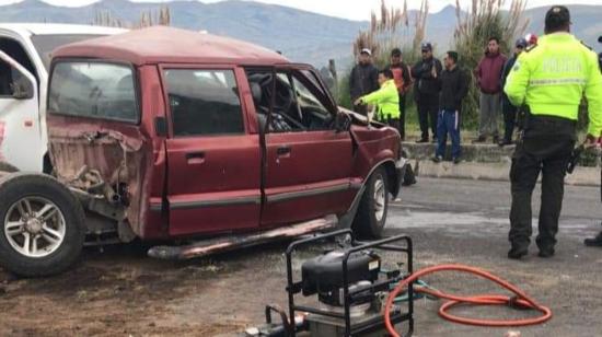 La Policía brinda asistencia tras accidente en Salcedo.