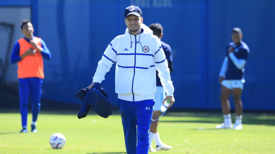 Martín Anselmi, durante un entrenamiento con Cruz Azul, en febrero de 2024.