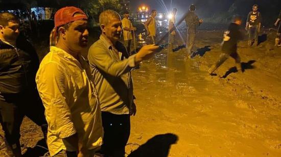 Las fuertes lluvias provocaron un deslizamiento en el cantón Chone, Manabí, la noche del 20 de febrero de 2024.