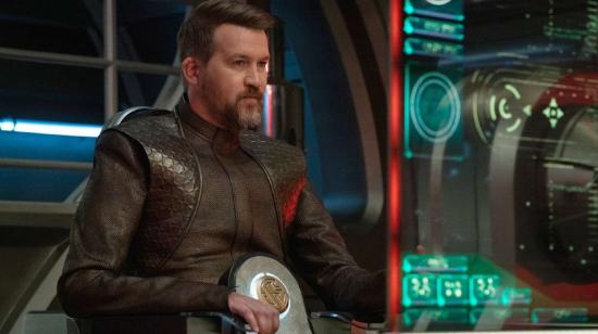 Kenneth Mitchell, en una escena de 'Star Trek: Discovery'.