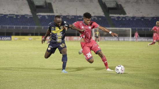 Trinidense y El Nacional en el partido de ida de la Copa Libertadores, 22 de febrero de 2024.