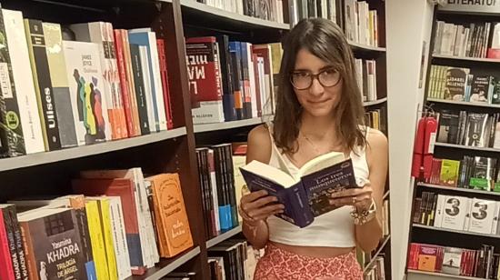 Lorena Ballesteros, la ecuatoriana que lee cien libros al año.