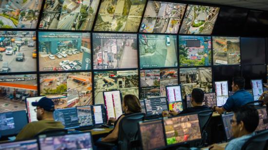 La sala de monitoreo de las cámaras de seguridad de Guayaquil en febrero 2024.