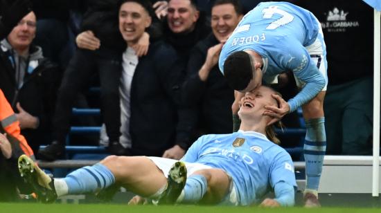 Jugadores del Manchester City celebrando su gol ante el Manchester United, 3 de marzo de 2024.