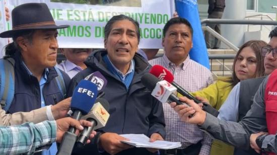 El excandidato presidencial Yaku Pérez frente a la Corte Constitucional, en Quito, el 13 de marzo de 2024. 