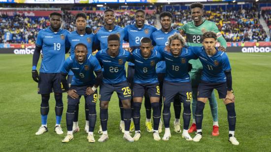 Alineación titular de Ecuador, antes del partido ante Guatemala, en Nueva Jersey, el 21 de marzo de 2024. 