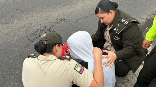 Las agentes policiales dialogaron con la persona que intentó atentar contra su propia vida.