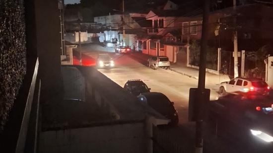 Apagón en el sector de Bellavista, en Guayaquil, el 28 de marzo de 2024.