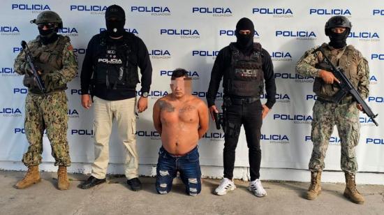 Militares y policías capturaron a alias 'Palermo' en Puerto Bolívar, en Machala.