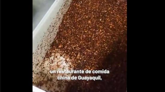 Imagen de la cocina del chifa clausurado en Guayaquil, el 16 de abril de 2024.