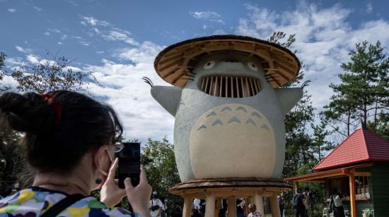 Imagen del personaje 'Totoro', en el Parque Ghibli en Nagakute, prefectura de Aichi.