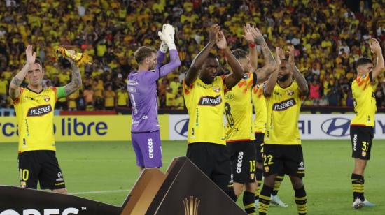 Jugadores de Barcelona SC, durante un partido de Libertadores, el 10 de abril de 2024.