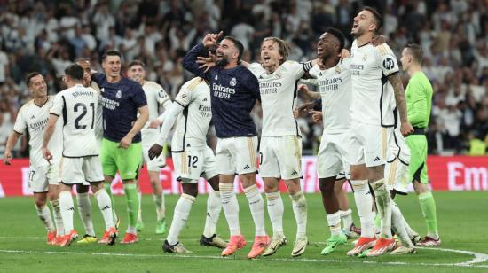 Los jugadores del Real Madrid celebran tras el triunfo ante el FC Barcelona, el 21 de abril de 2024.