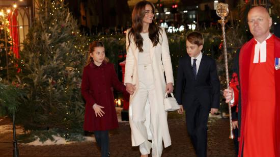 La princesa Kate Middleton junto a sus hijos, Charlotte y George, la última vez que fue vista en público, en diciembre de 2023.