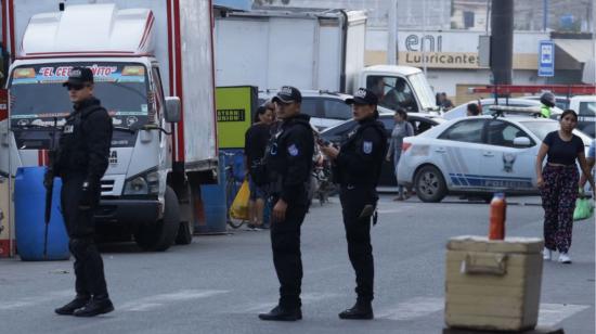 Imagen referencial. Policías en la escena de un crimen en Durán, el 21 de septiembre de 2023.