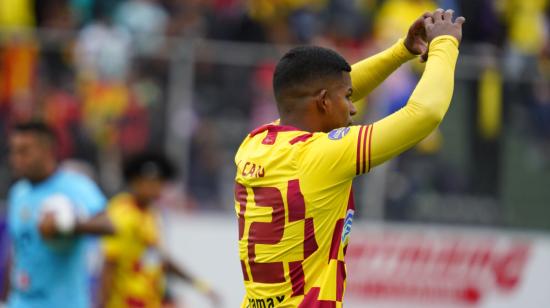 Luis Cano celebrando su gol ante Libertad, 5 de mayo de 2024.