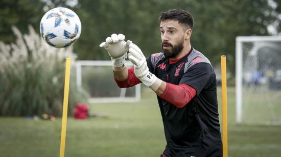 Hernán Galíndez, portero de Huracán, durante el entrenamiento del 24 de abril de 2024.