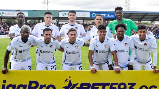 Los jugadores de Liga de Quito, previo al partido ante Libertad, el 12 de noviembre de 2023.