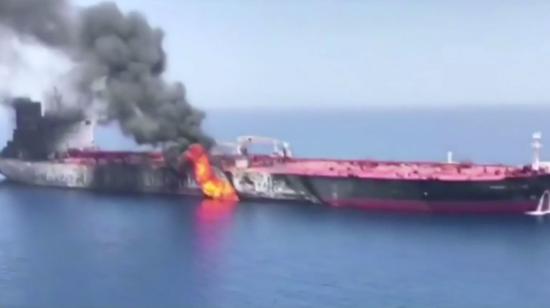 Ataque a barcos petroleros en el Golfo de Omán.