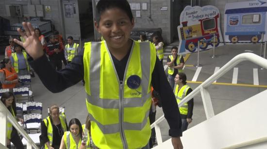 Mateo sueña con aviones