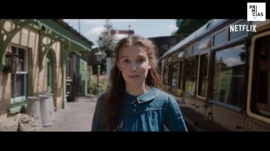 Millie Bobby Brown interpreta a Enola Holmes, en la película que se puede ver a través del servicio de streaming de Netflix.