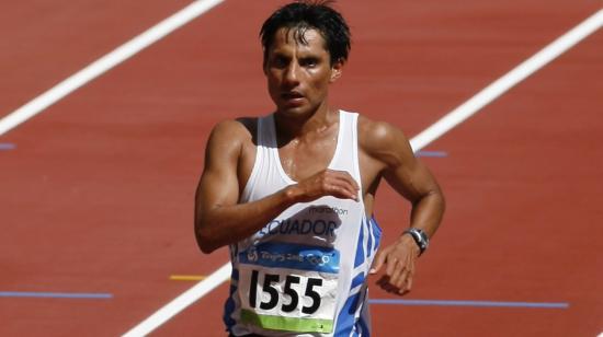 El ecuatoriano Jefferson Pérez, durante la prueba de los 20 kilómetros marcha en los Juegos Olímpicos de Pekín, el 16 de agosto de 2008.