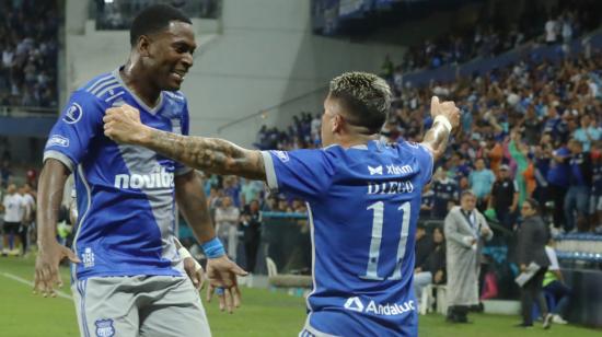 Diego García celebra un gol de Emelec en el estadio George Capwell, el 7 de junio de 2023.