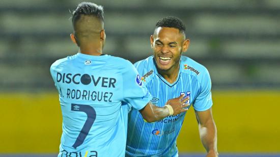 Los jugadores de Universidad Católica festejan un gol ante Unión La Calera, por Copa Sudamericana, el jueves 9 de mayo de 2024.