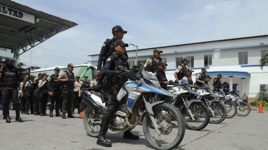 Imagen referencial. Elementos de la policía motorizada en Guayaquil.