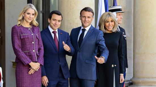 La pareja presidencial ecuatoriana Daniel Noboa y Lavinia Valbonesi; junto al presidente de Francia, Emmanuel Macron, y su esposa Brigitte, el 16 de mayo de 2024.