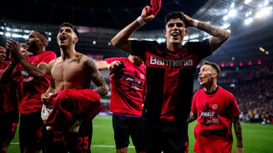 Piero Hincapié, durante un festejo con el Bayer Leverkusen, el 13 de mayo de 2024.