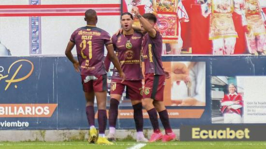 Los jugadores de Mushuc Runa festejan un gol ante Delfín en la Fecha 13 de LigaPro, el 19 de mayo de 2024.