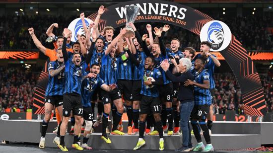 Los jugadores del Atalanta festejan el título de la Europa League, en Dublín, el 22 de mayo de 2024.