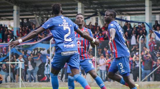 Los jugadores del Deportivo Quito festejan un gol ante Juventud por la Fecha 6 de la Segunda Categoría, el 22 de mayo 2024.