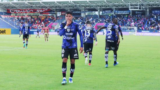 Jugadores de Independiente del Valle, durante un partido de LigaPro, el 5 de mayo de 2024.