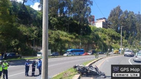 La avenida Simón Bolívar y General Rumiñahui, donde ocurrió el accidente de tránsito en el que murió un motociclista, el 30 de mayo de 2024. 