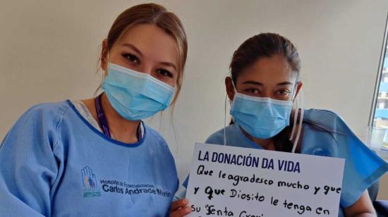 El equipo técnico del Indot visitó a Claudia, beneficiaria de un trasplante renal en el Hospital Andrade Marín.