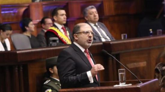 Henry Kronfle, legislador socialcristiano, y Daniel Noboa, en el informe a la Nación del 24 de mayo de 2024.