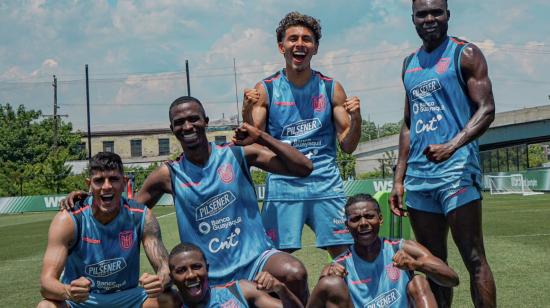 Jugadores de la Selección ecuatoriana de fútbol durante un entrenamiento en Estados Unidos.