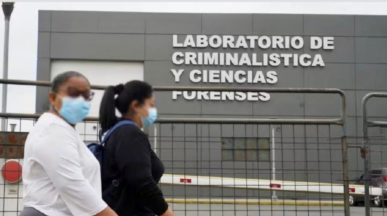 Fiscalía pidió exámenes de ADN a loas cuerpos ni identificados ni retirados de la morgue de Guayaquil para su inhumación y liberación de espacio. 