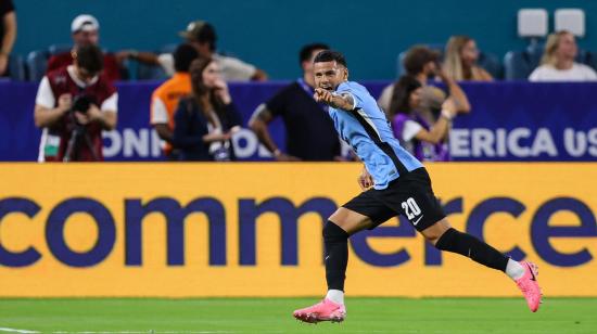 Maximiliano Araujo, de la selección de Uruguay, festeja un gol ante Panamá en la Copa América, el domingo 23 de junio de 2024.