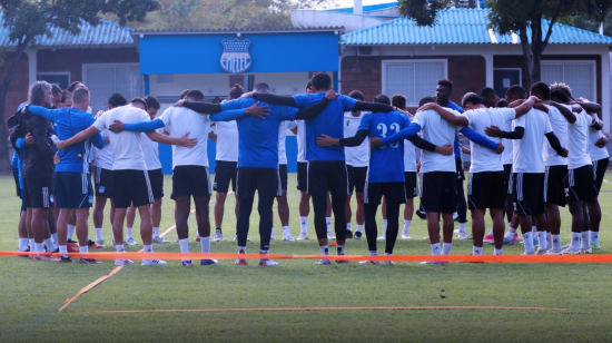 El plantel de Emelec durante un entrenamiento el 22 de junio del 2024.